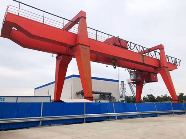 MG型雙主梁長臂懸臂門式起重機(jī)